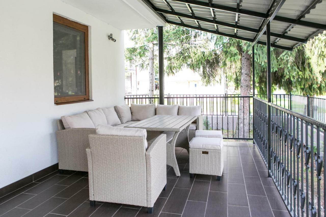 Starlight Apartment Mezokovesd Ngoại thất bức ảnh